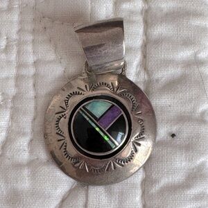 Native American Navajo pendant, EUC, 1 3/4 inches